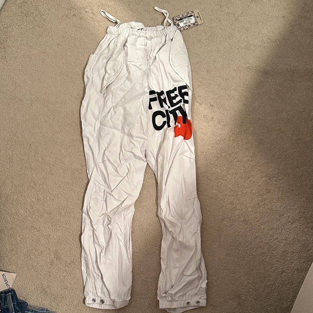 NWT free city white cargo pants XS